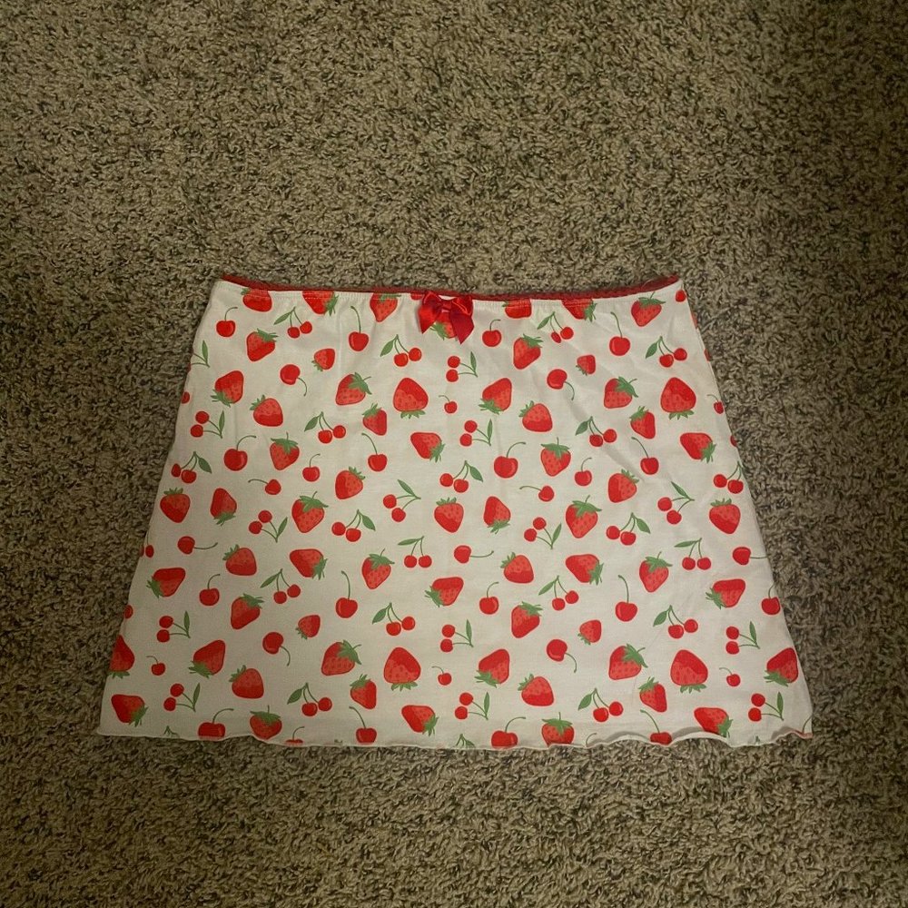sugar thrillz farm stand mesh berry mini skirt